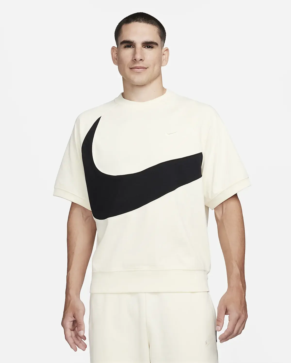 Nike Sportswear Swoosh. 1