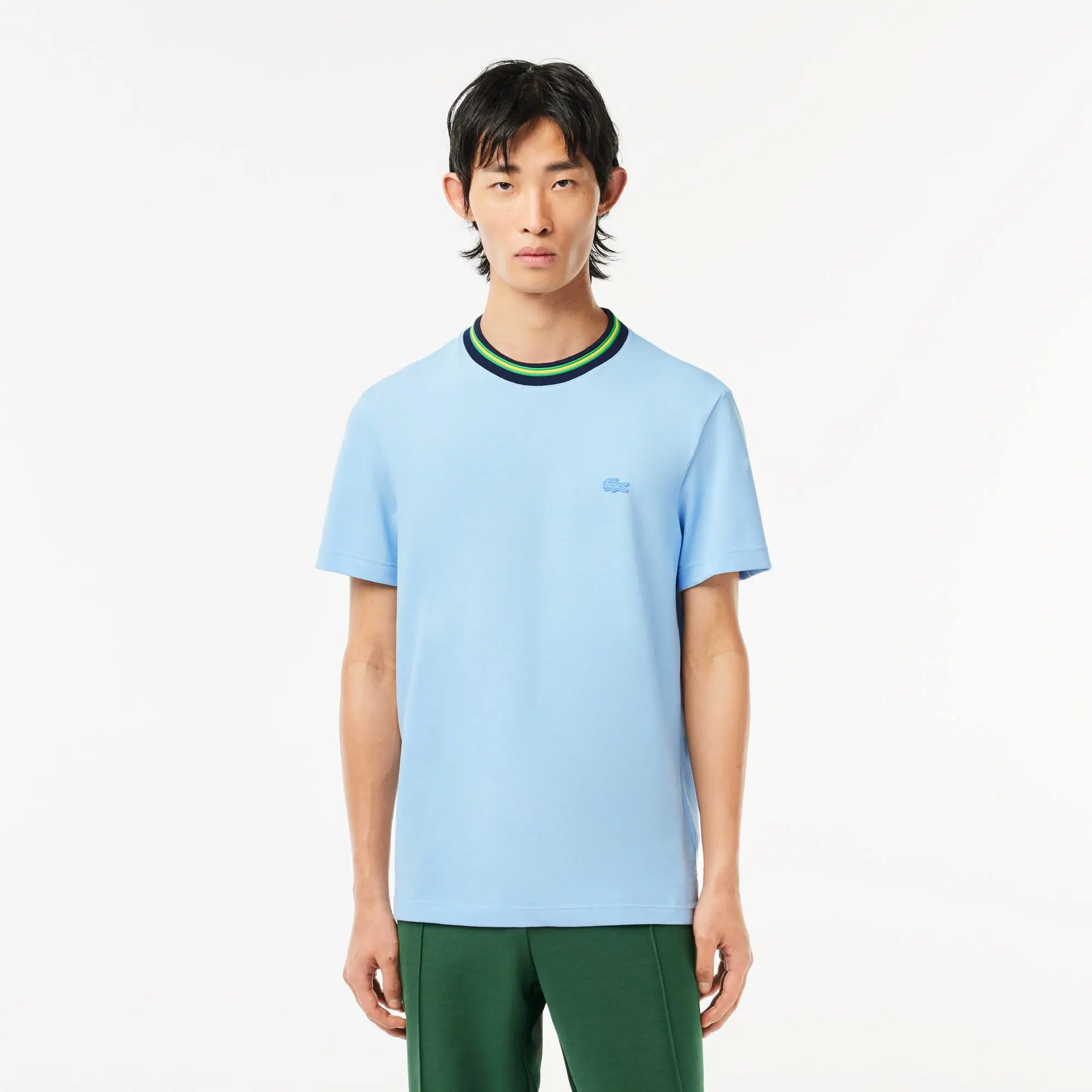 Lacoste Camiseta de piqué elástico con cuello a rayas. 1