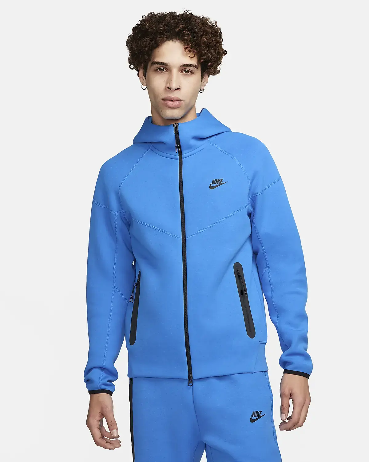 Nike Sportswear Tech Fleece Windrunner. 1