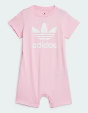 Adidas Ensemble à offrir grenouillère et bonnet. 3 Adidas Ensemble à offrir grenouillère et bonnet. 3