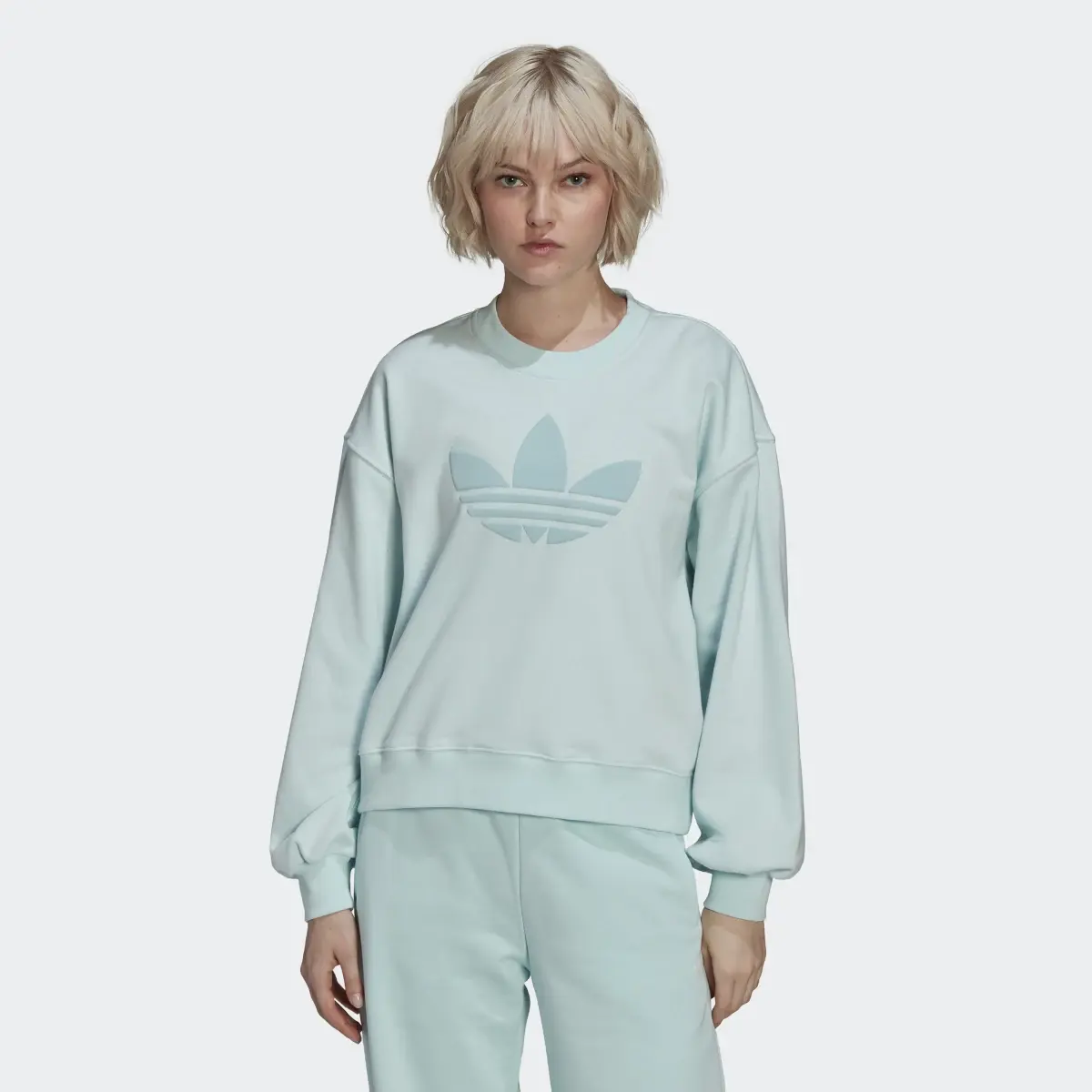 Adidas Crew Sweatshirt. 2