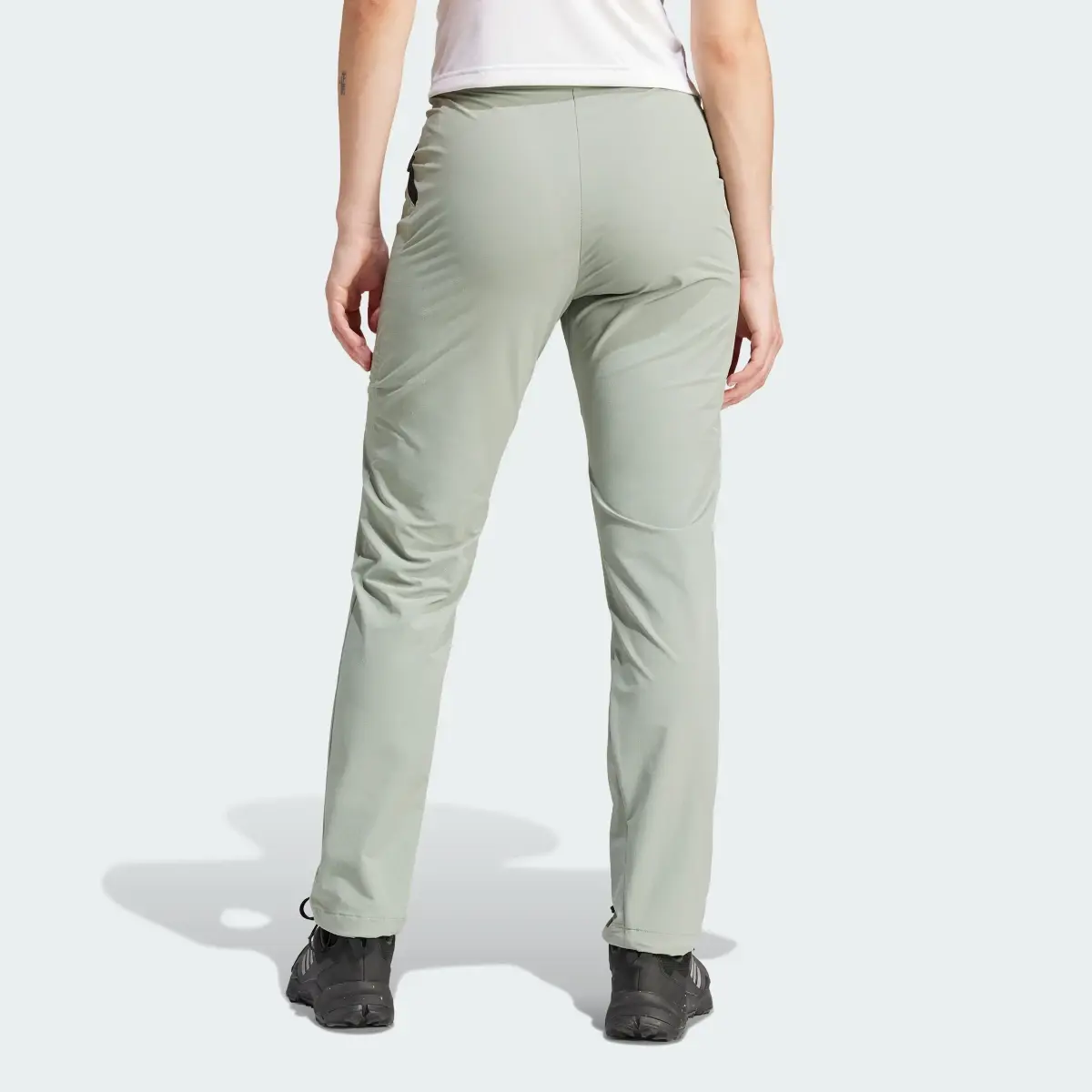 Adidas Pantaloni Terrex Xperior. 2