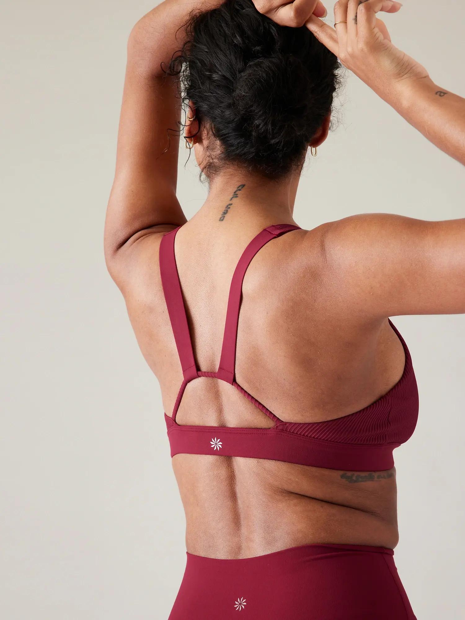 Athleta Exhale Rib Bra D-DD red. 1