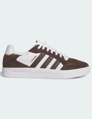 Adidas Tyshawn Low Shoes. 2 Adidas Tyshawn Low Shoes. 2