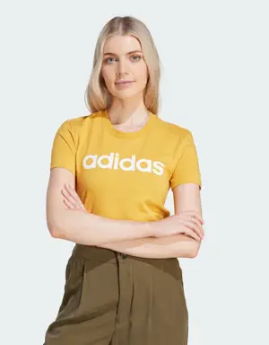 Playera LOUNGEWEAR Essentials Logo Ajustada