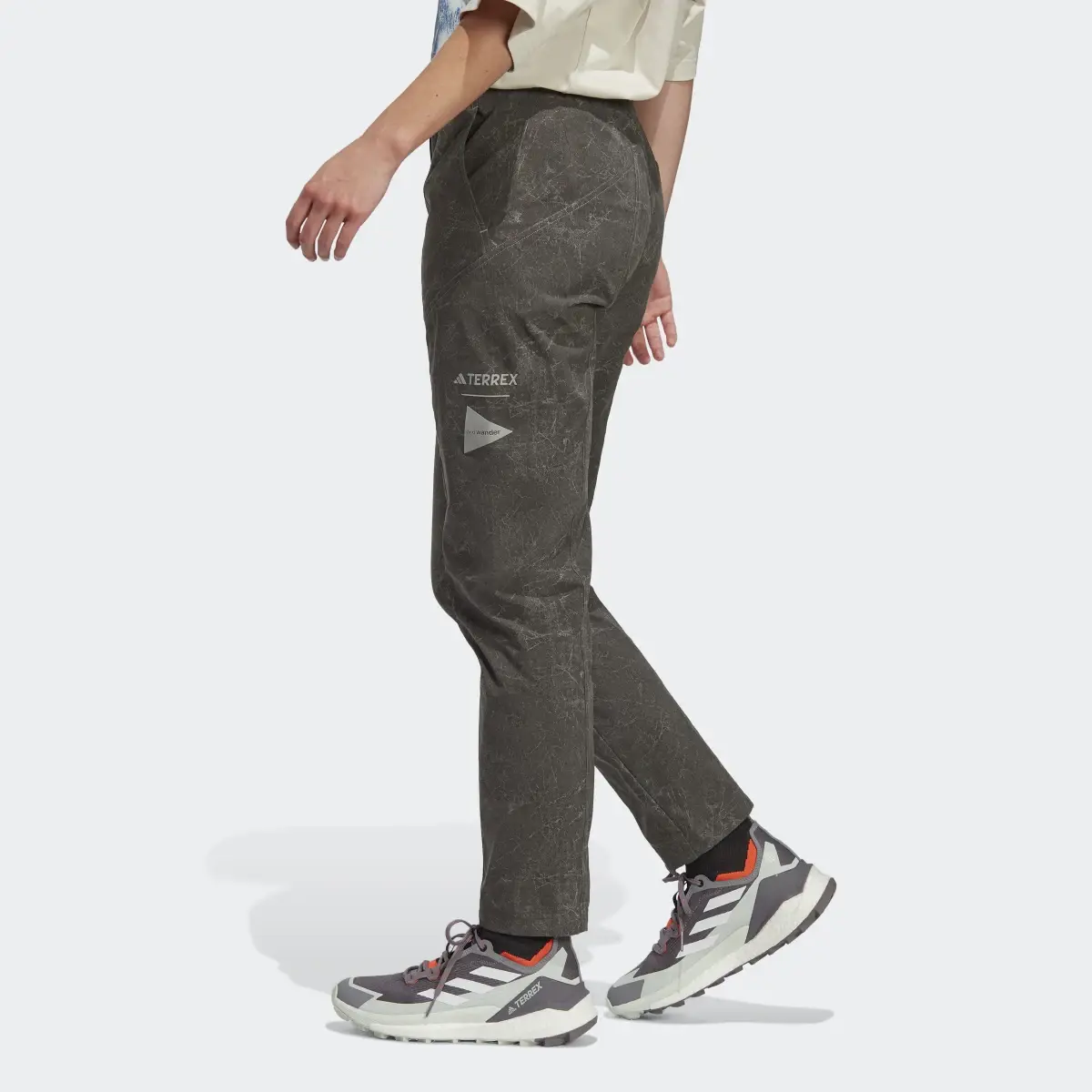 Adidas Pantaloni adidas Terrex + and wander. 2