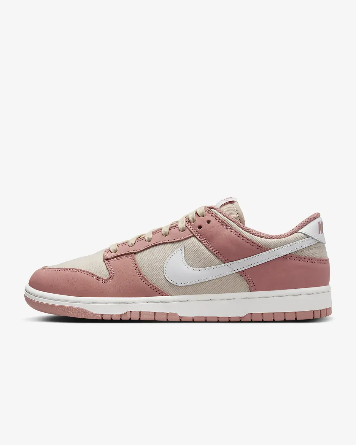 Nike Dunk Low Retro Premium. 1