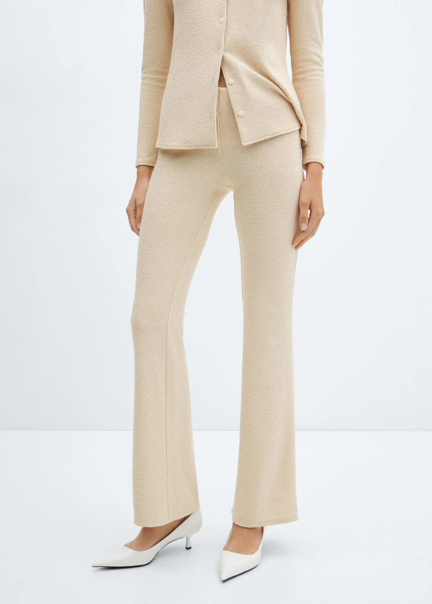 Mango Flared knitted trousers. 2