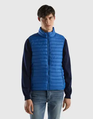 sleeveless puffer jacket with recycled wadding