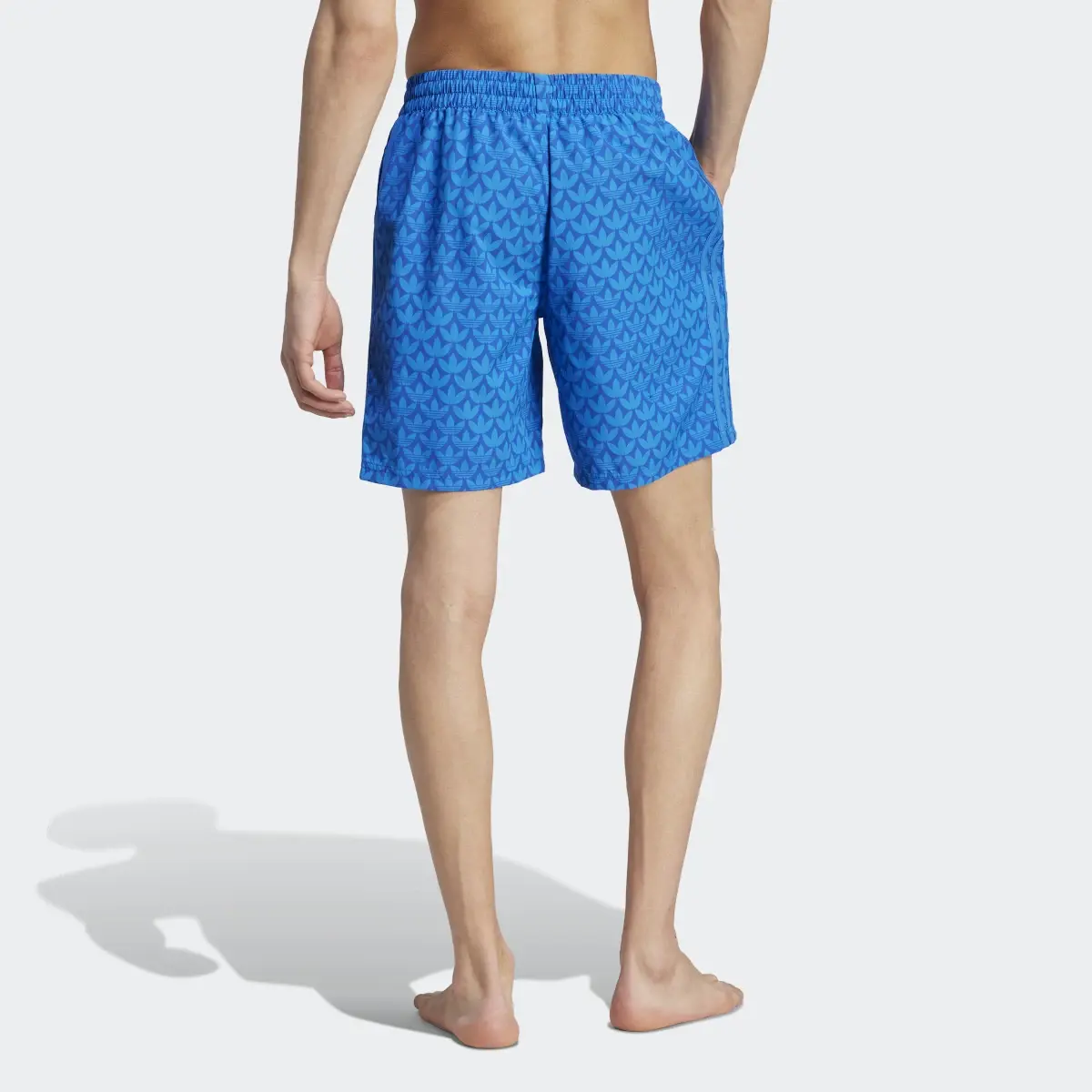 Adidas Short Monogram. 2