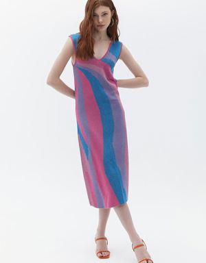 Çok Renkli Sırt Detaylı Midi Elbise