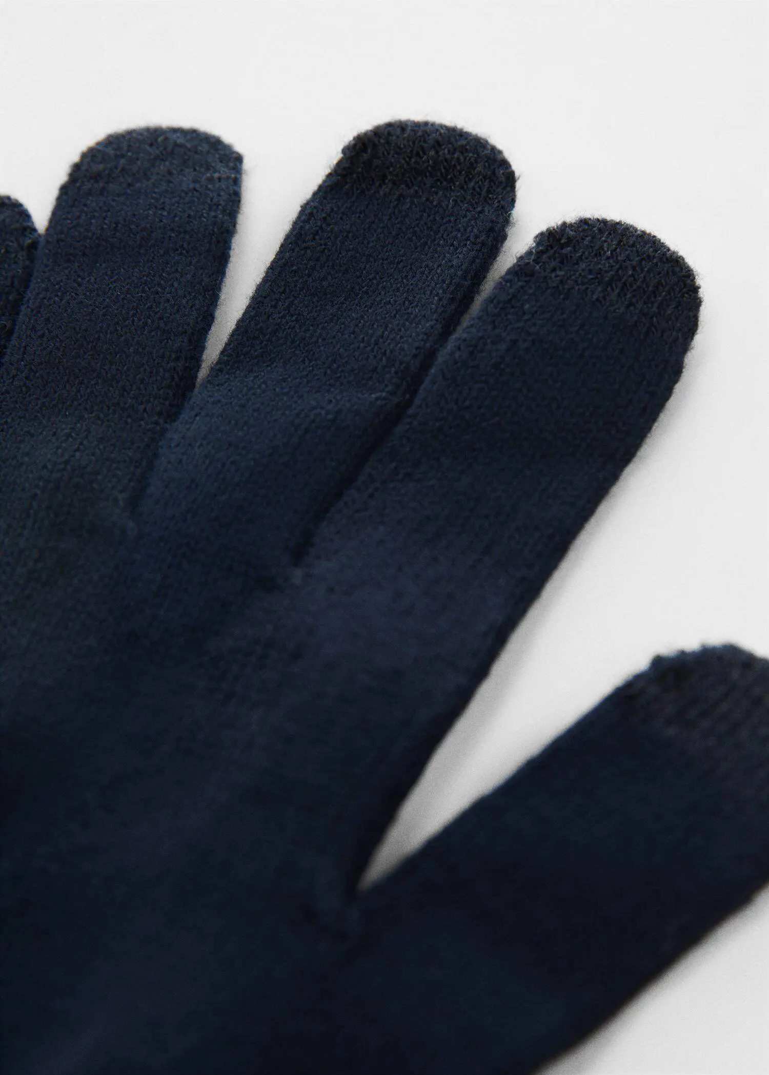 Mango Touchscreen knitted gloves. 2