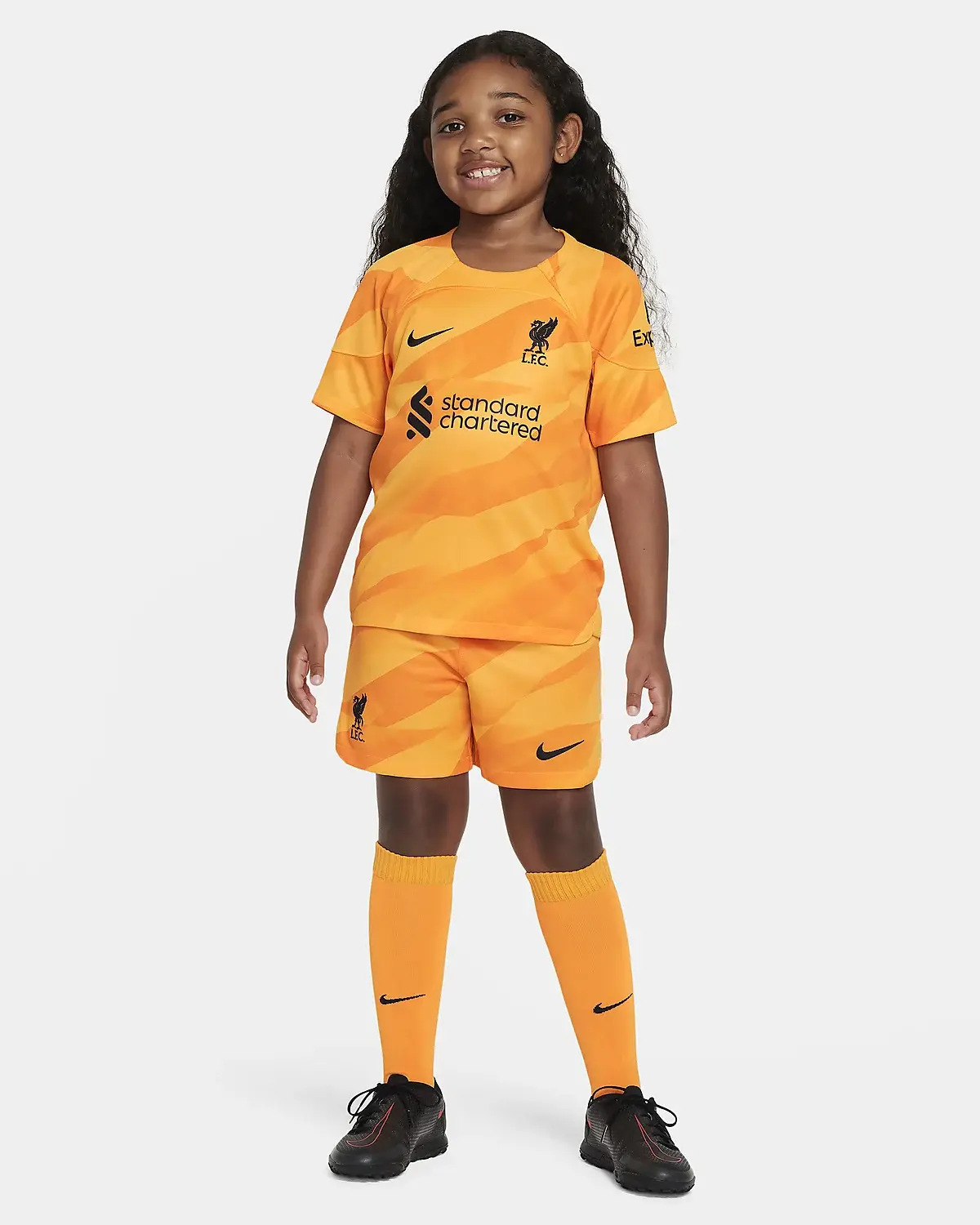 Nike Equipación de portero Liverpool FC 2023/24. 1