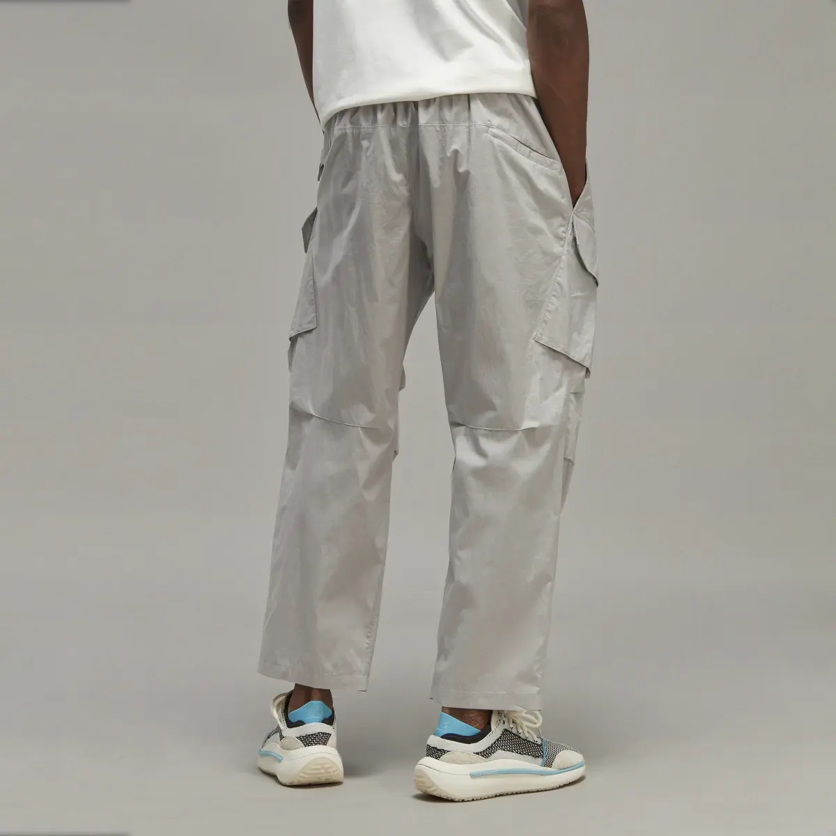 Adidas RIPSTOP PANTS. 3