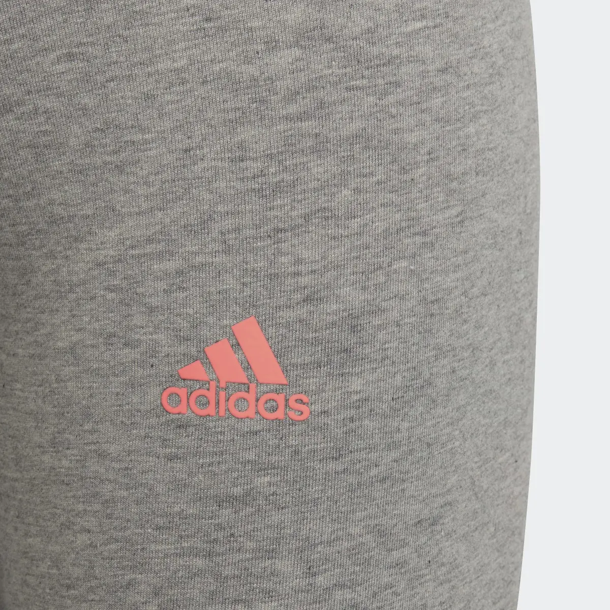 Adidas Tight adidas Essentials. 3