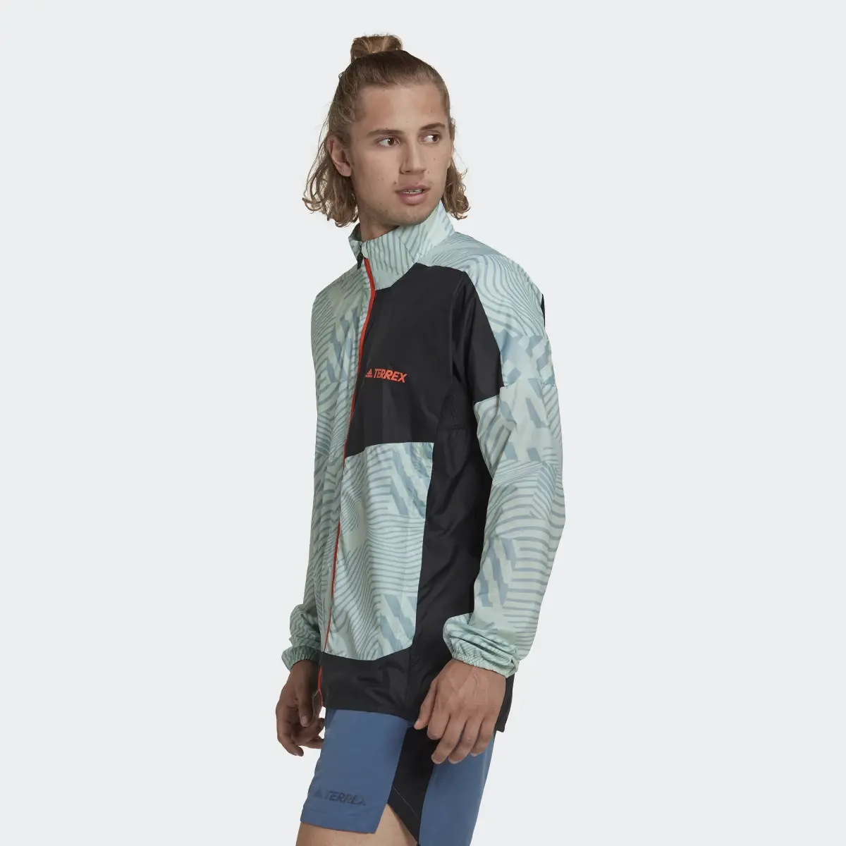 Adidas TERREX Trail Running Printed Wind Jacket. 3