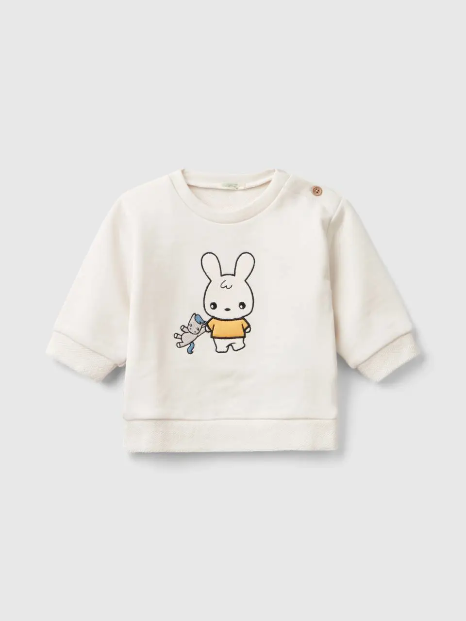 Benetton sweatshirt with bunny embroidery. 1