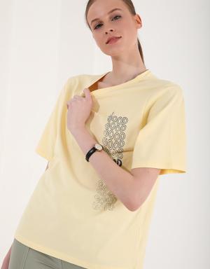 Açık Sarı Deforme Yazı Baskılı O Yaka Kadın Oversize T-Shirt - 97134