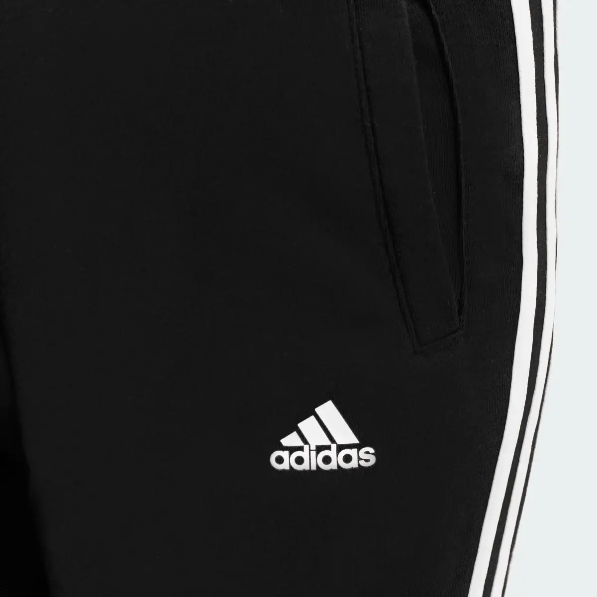 Adidas Pants Essentials 3 Franjas. 3
