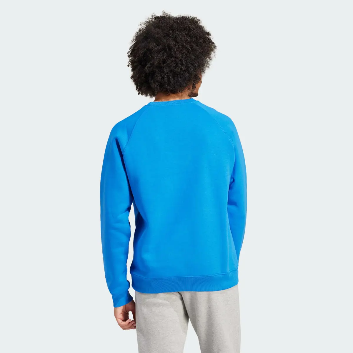 Adidas Trefoil Essentials Crewneck. 3