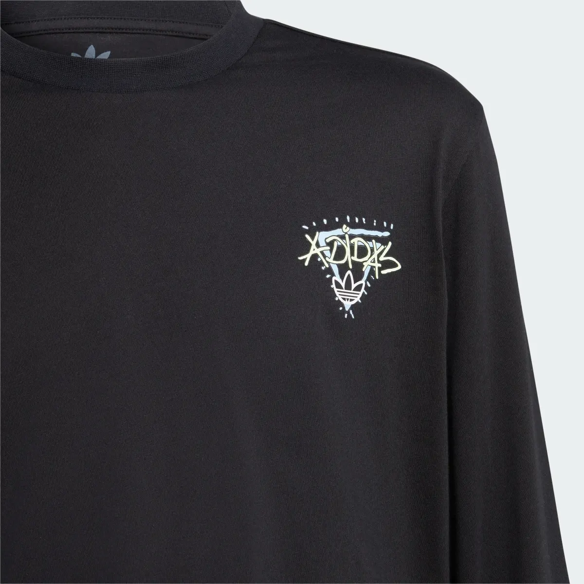 Adidas Graphics Long Sleeve Tee. 3