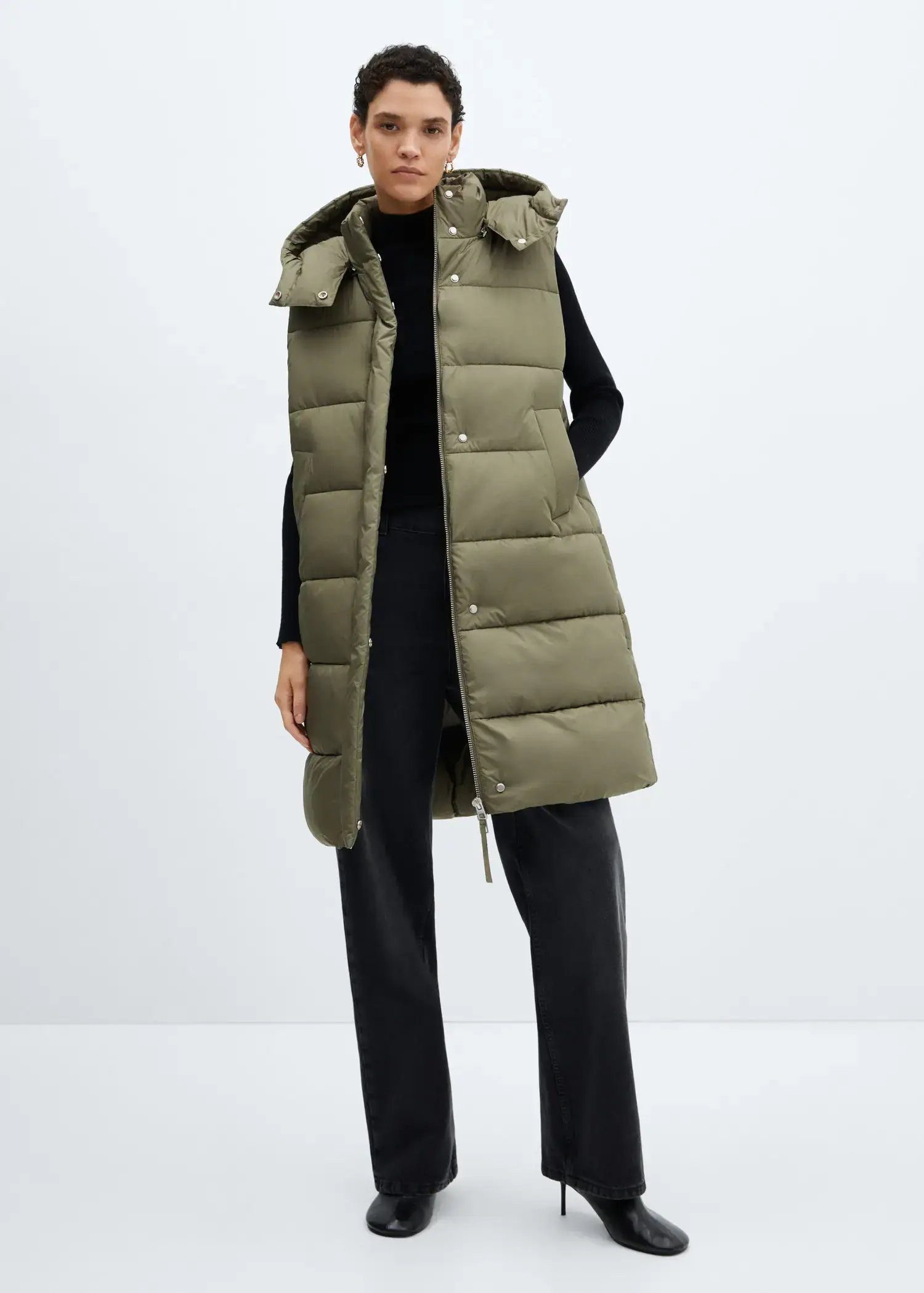 Mango Quilted gilet with hood. 1