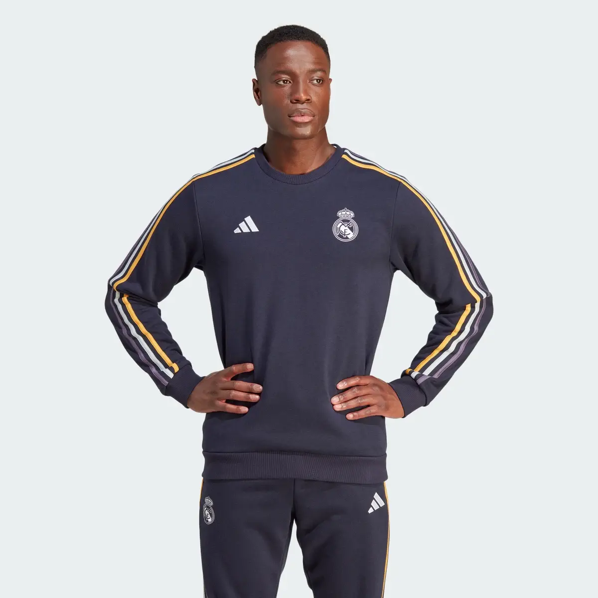 Adidas Sudadera cuello redondo Real Madrid. 2