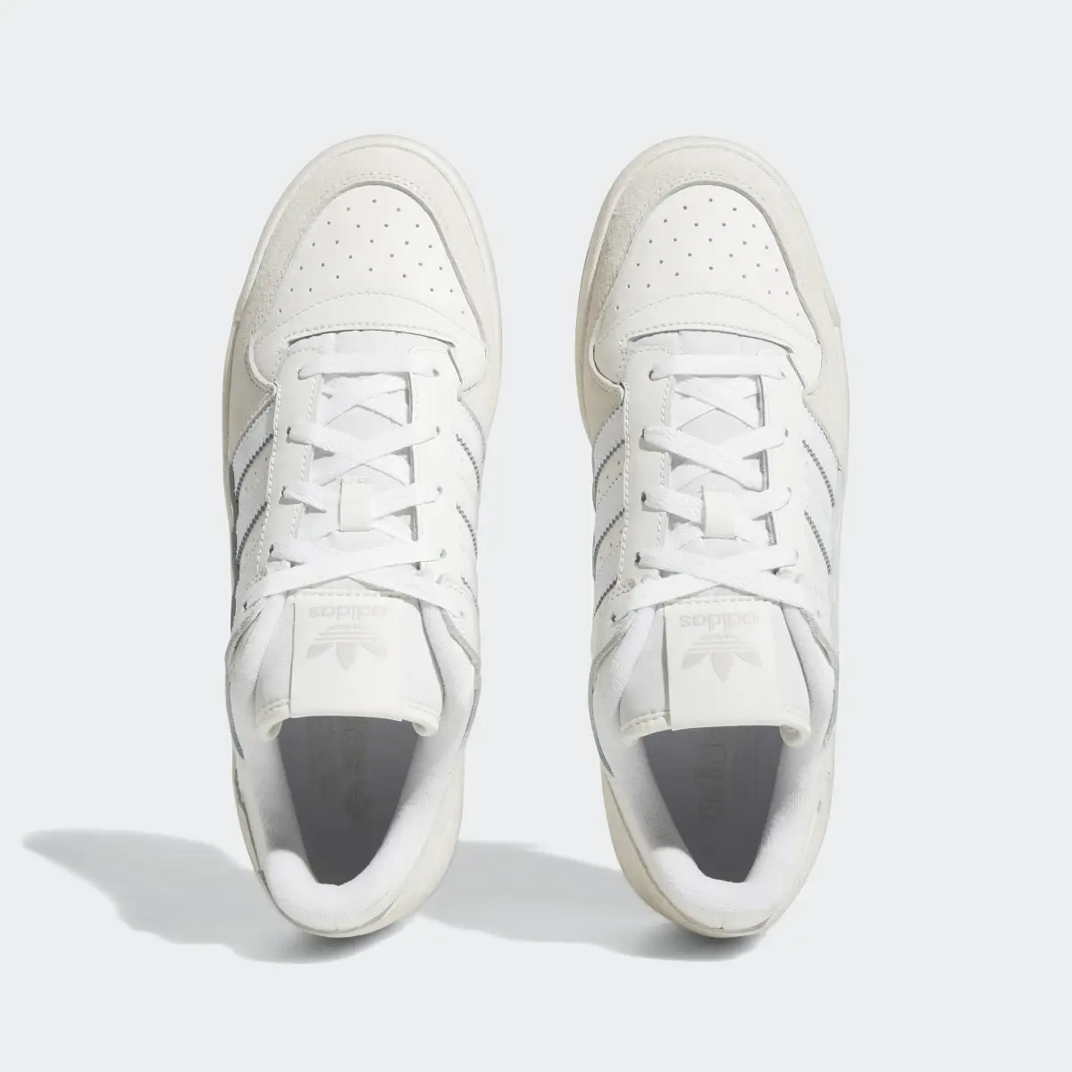 Adidas Chaussure Forum Low Classic. 3
