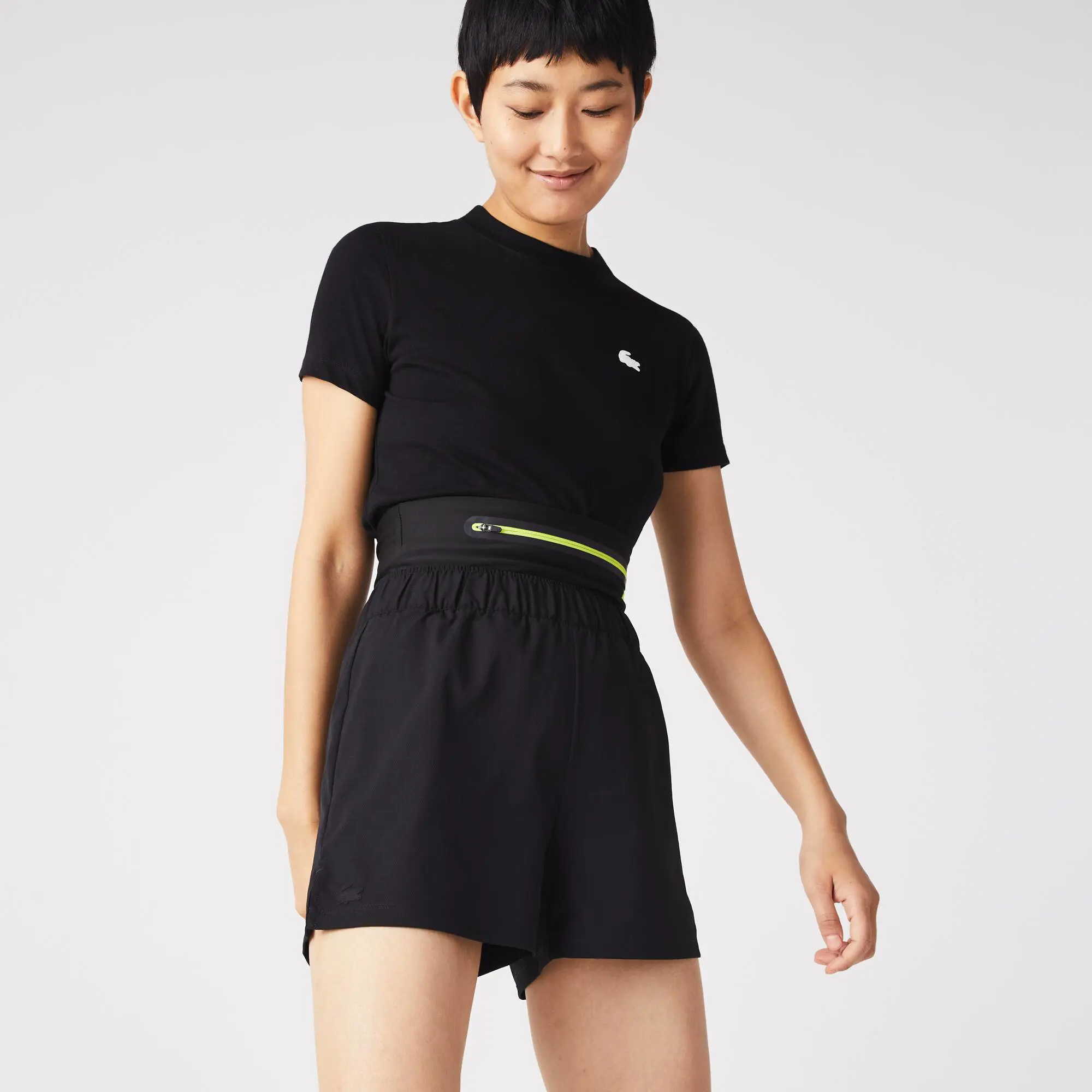 Lacoste Shorts con cinturón extraíble Lacoste SPORT para mujer. 1