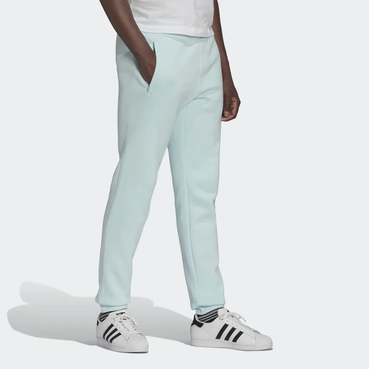 Adidas Adicolor Essentials Trefoil Pants. 3