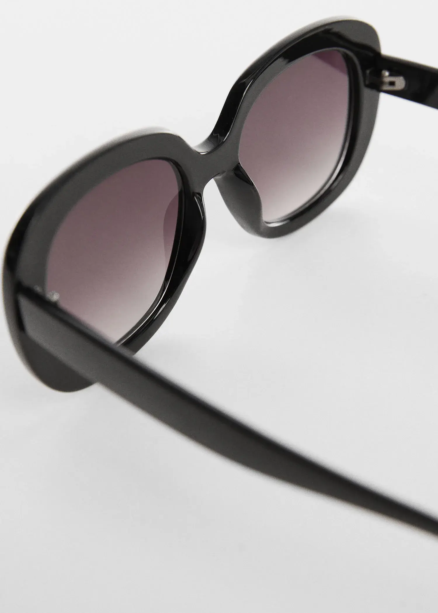 Mango Maxi-frame sunglasses. 3