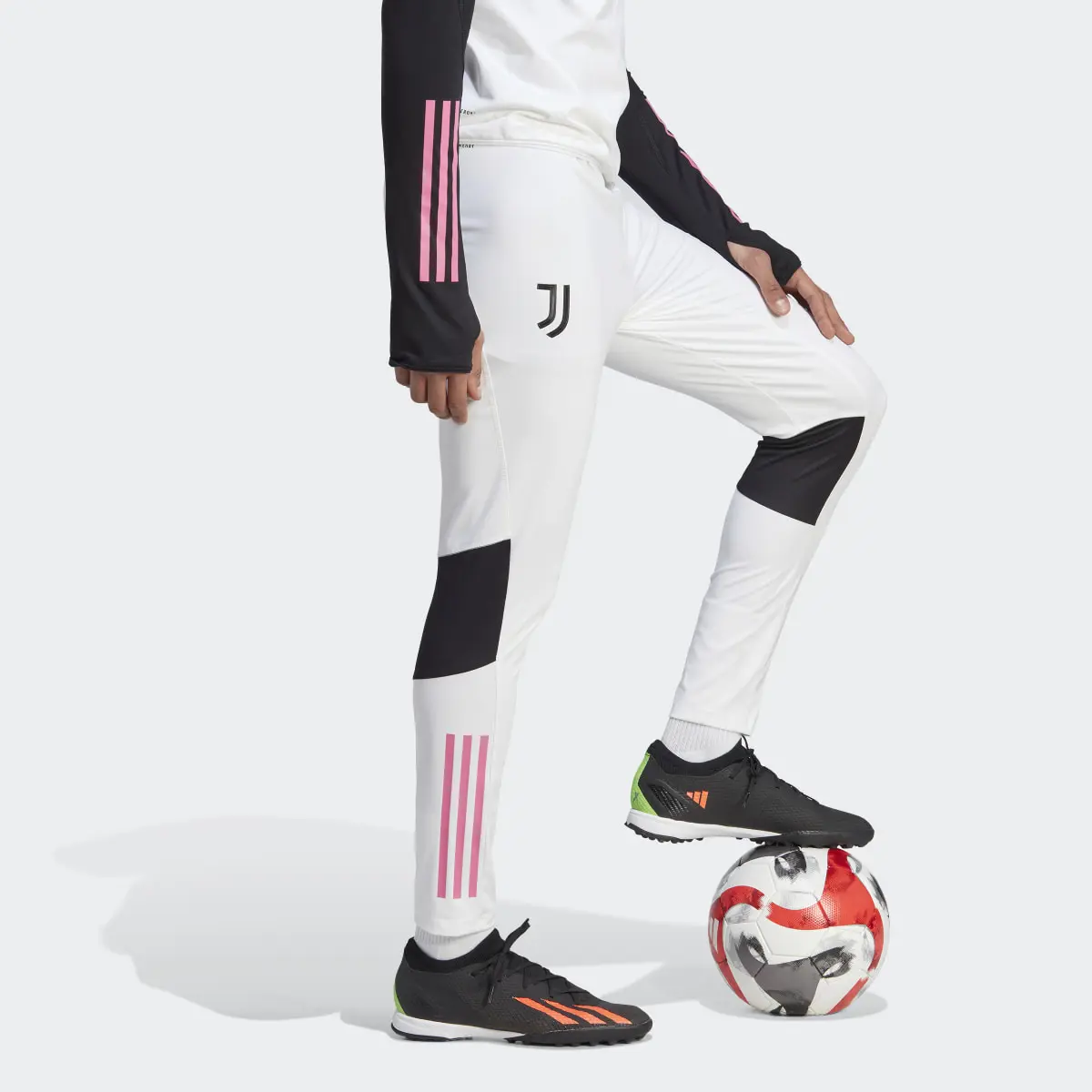 Adidas Juventus Tiro 23 Pro Pants. 3