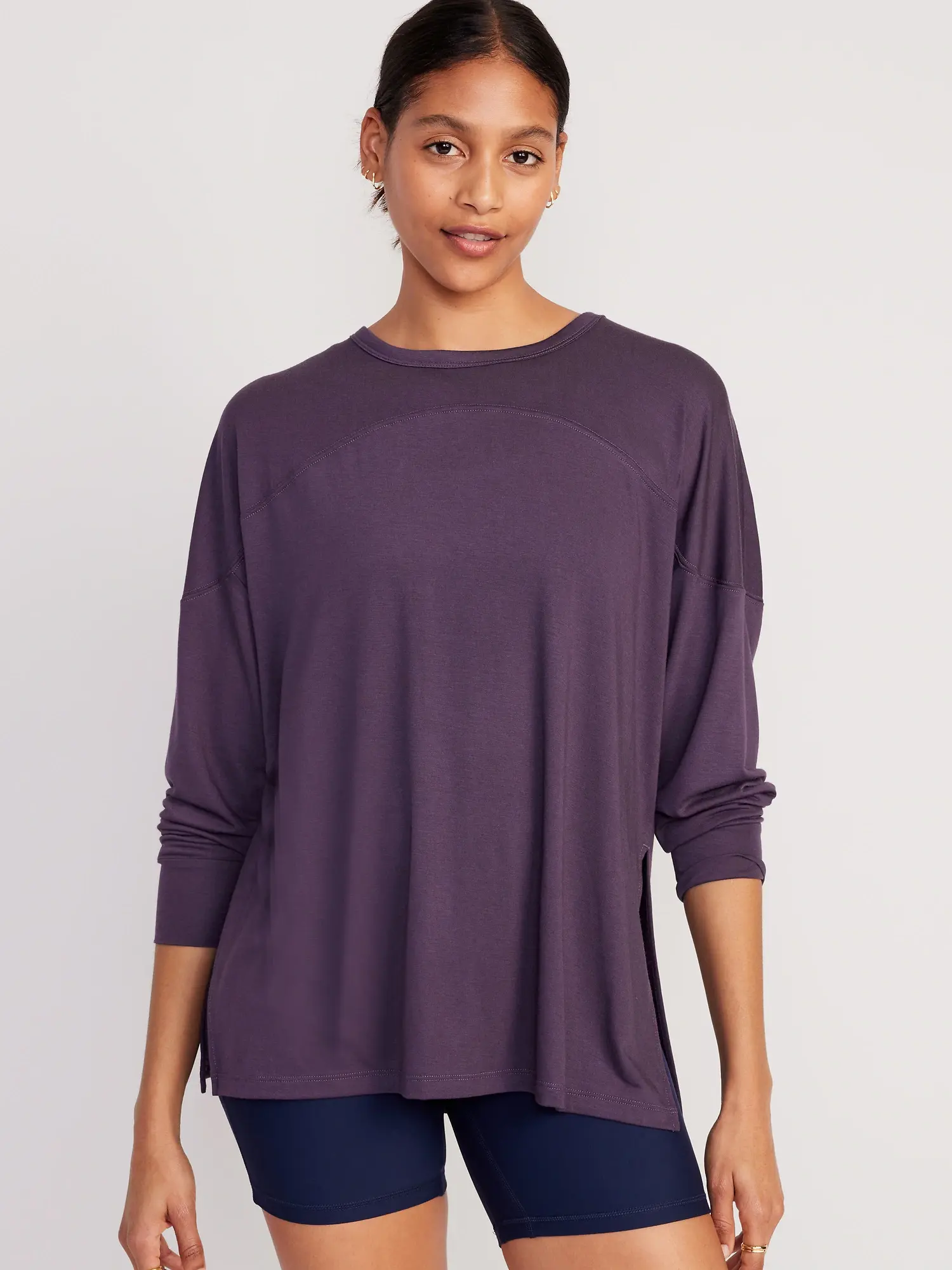 Old Navy Oversized UltraLite All-Day Performance Tunic for Women purple. 1