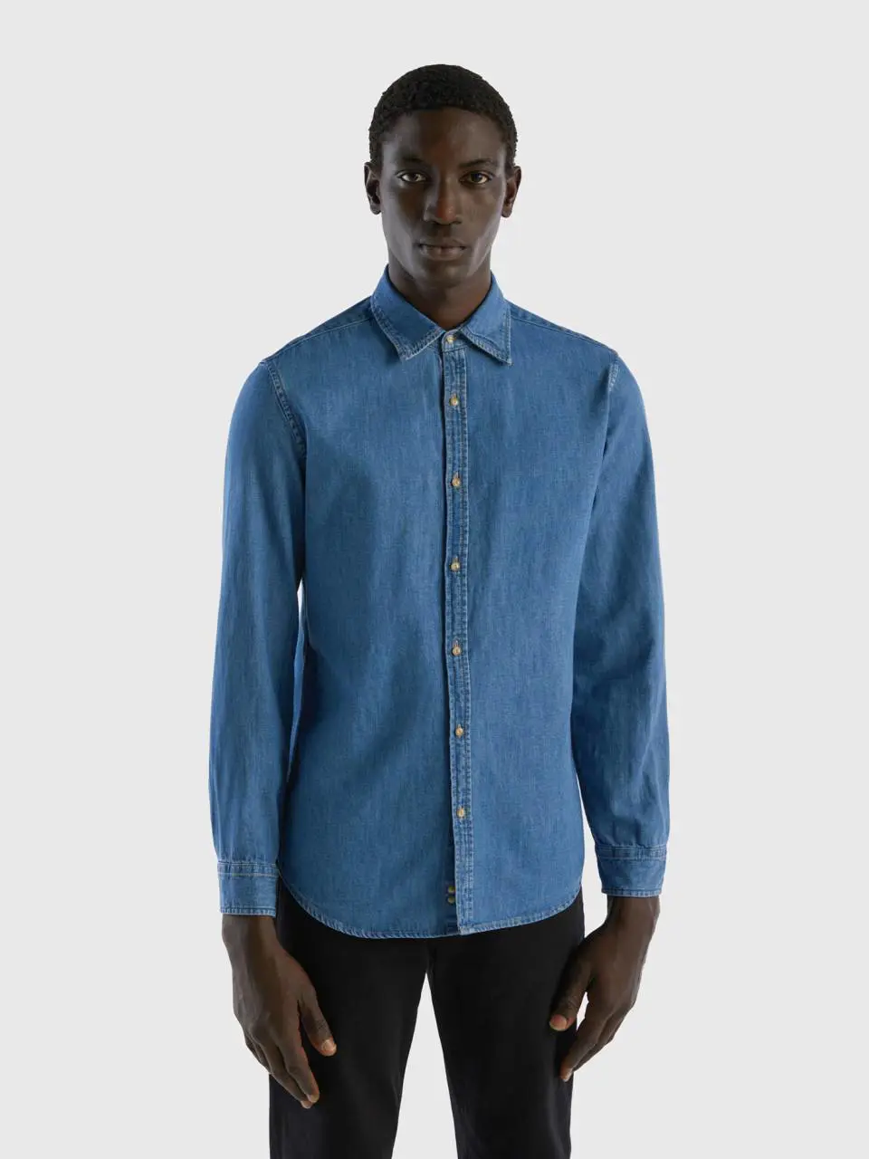 Benetton denim shirt in 100% cotton. 1