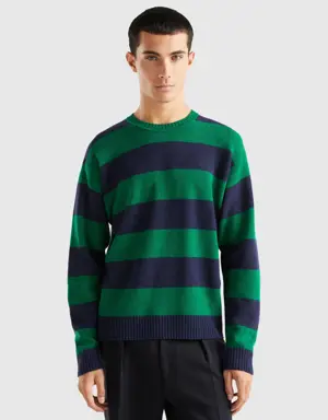 sweater with two-tone stripes