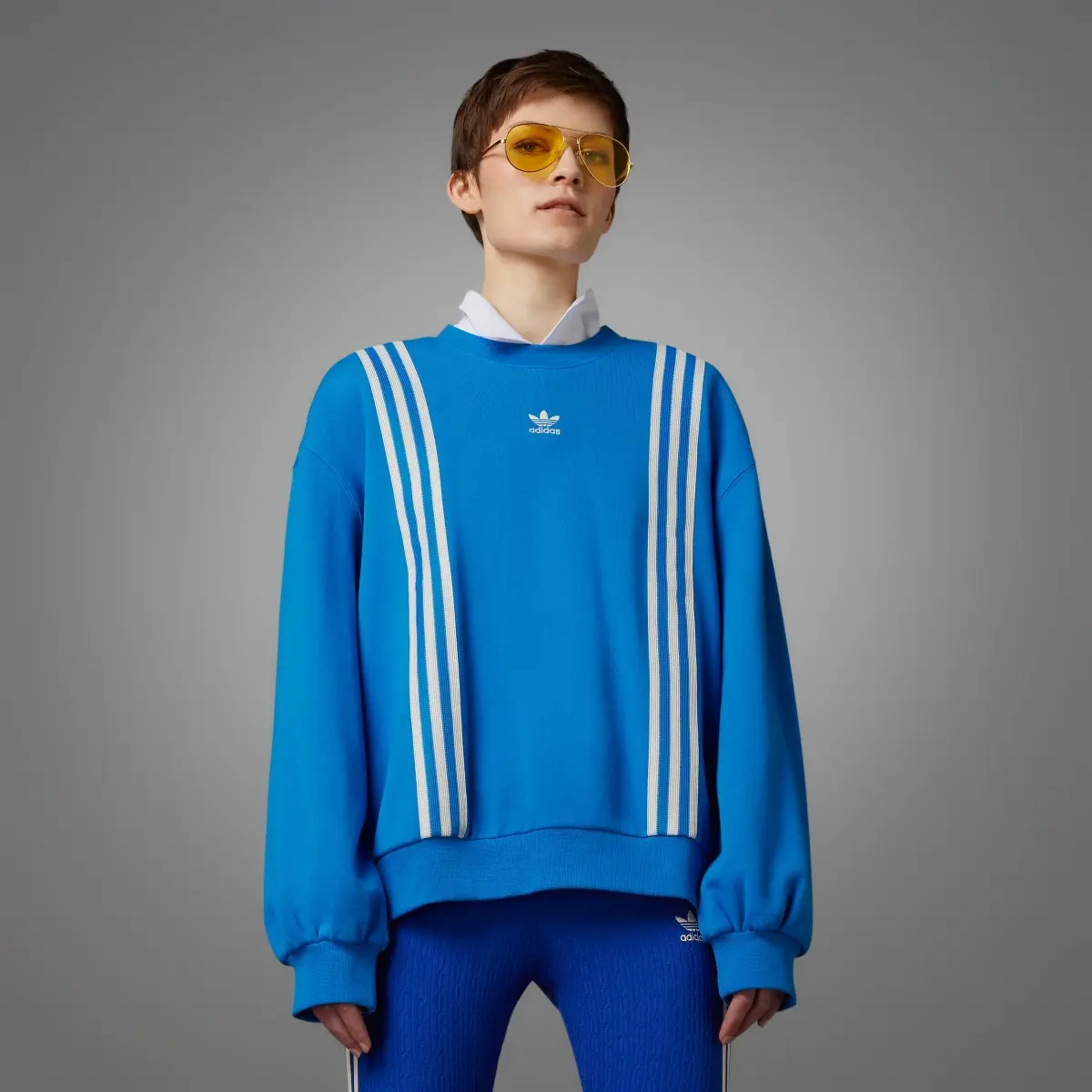 Adidas Adicolor 70s 3-Stripes Sweatshirt. 1