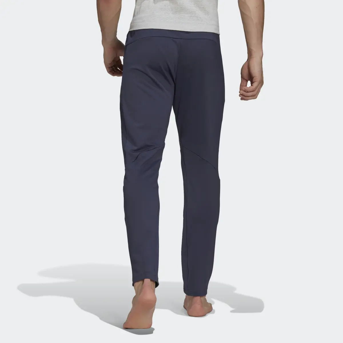 Adidas AEROREADY Yoga 7/8 Pants. 2