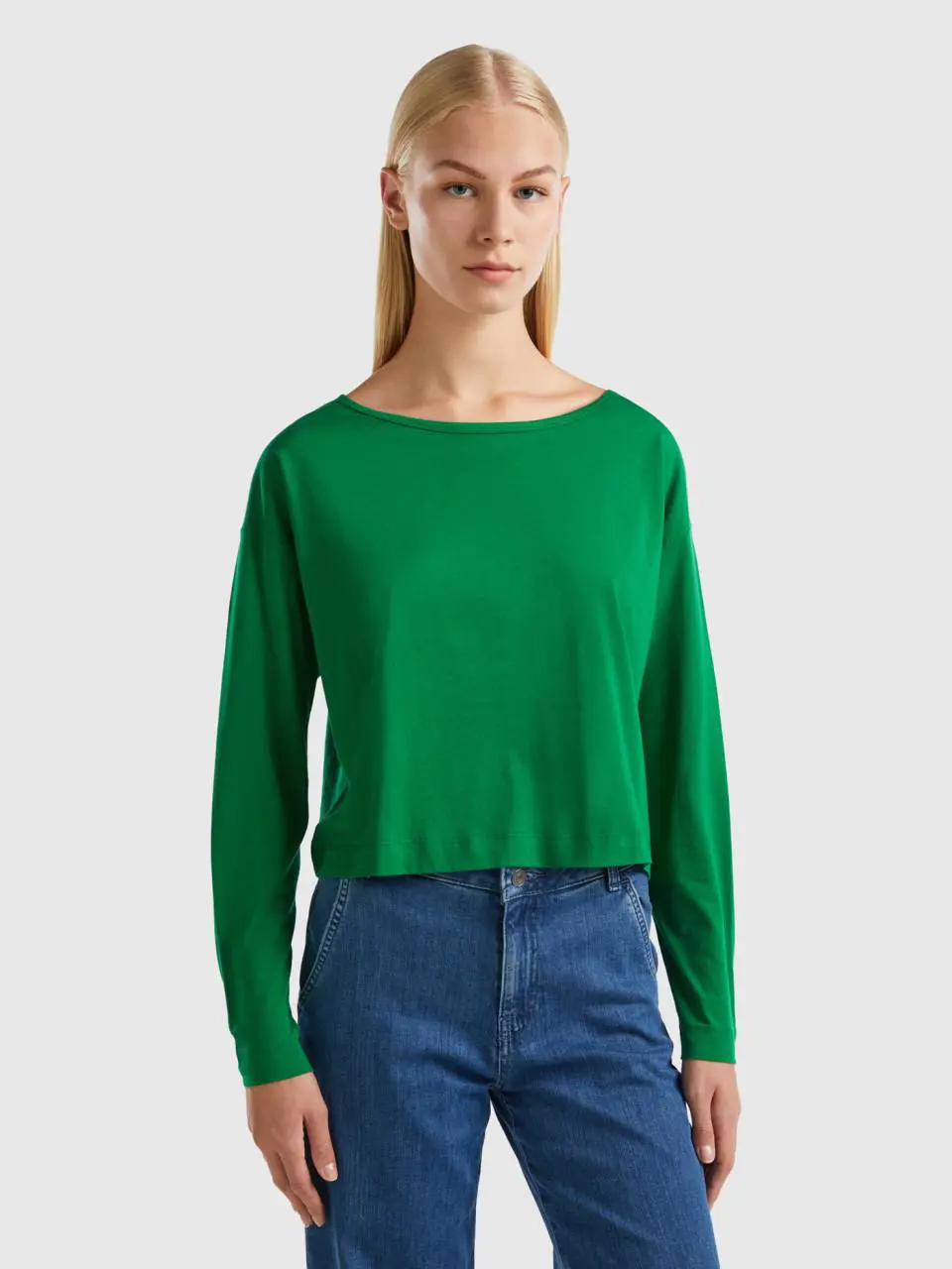 Benetton forest green long fiber cotton t-shirt. 1