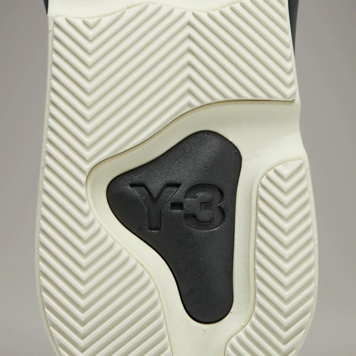 Adidas Y-3 KAIWA. 3