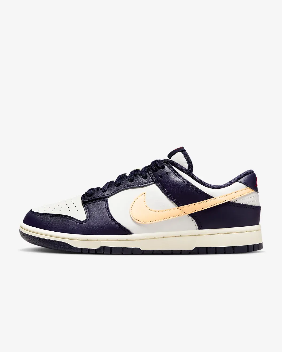 Nike Dunk Low Retro. 1