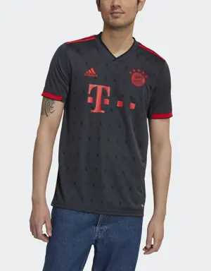 FC Bayern 22/23 Üçüncü Forma