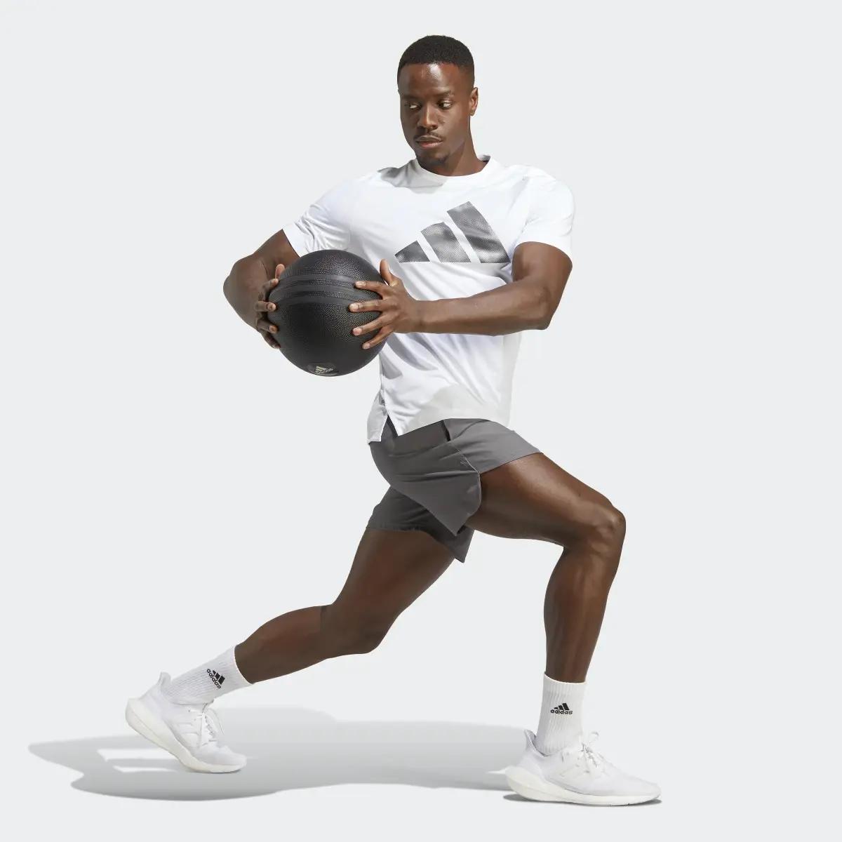 Adidas AEROREADY Designed for Movement Shorts. 3