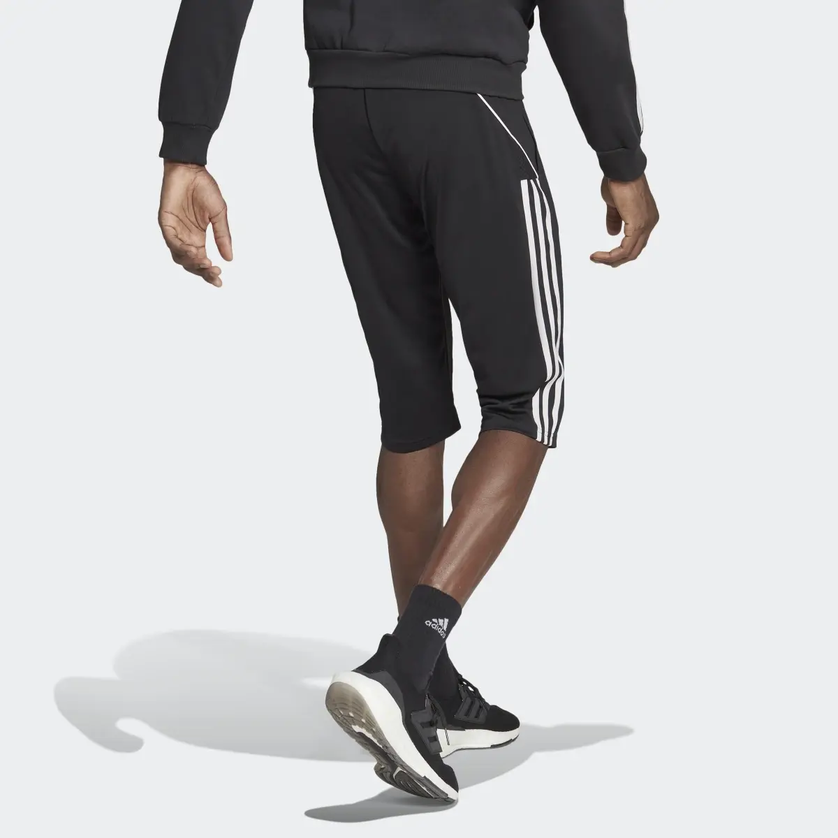 Adidas Tiro 23 League 3/4 Pants. 2