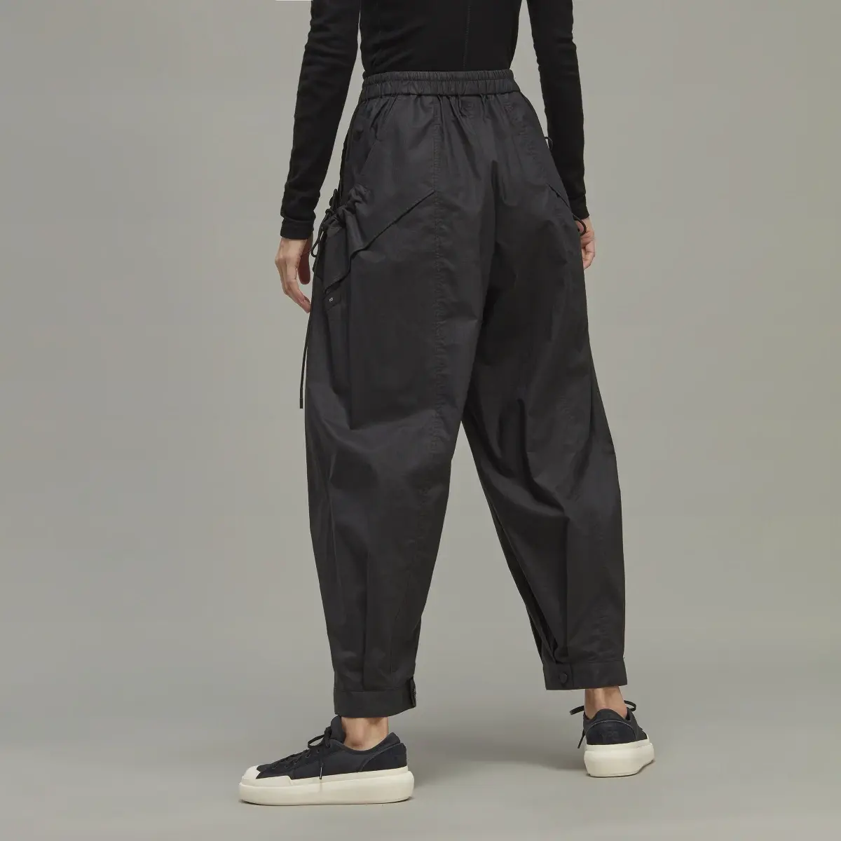 Adidas RS W CUF PANTS. 3