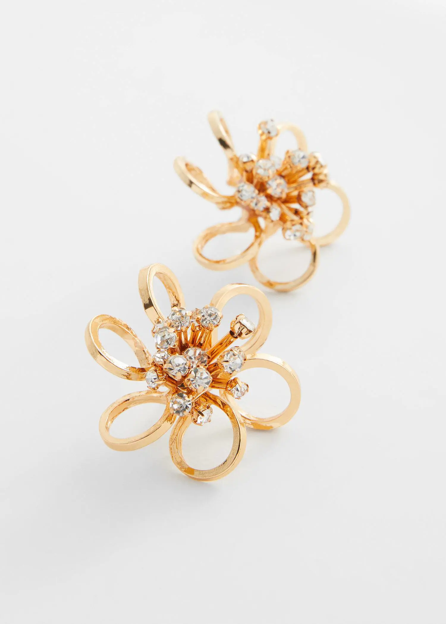 Mango Flower crystal earrings. 1