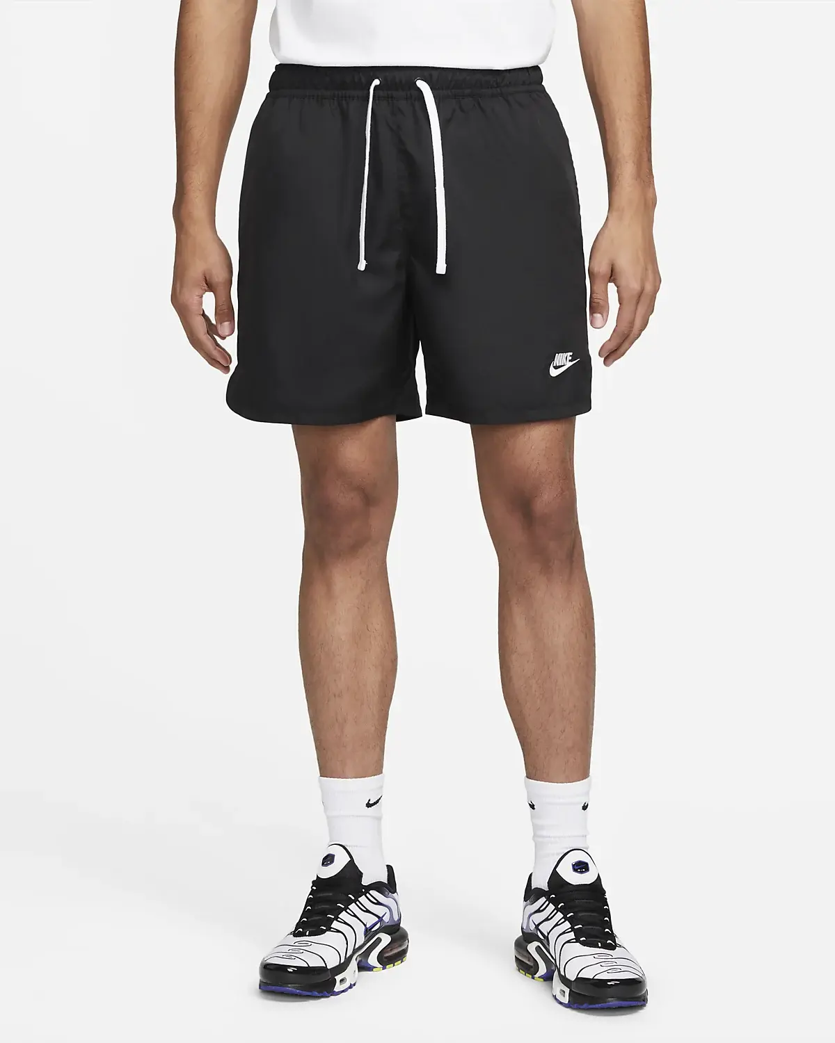 Nike Sportswear Sport Essentials. 1