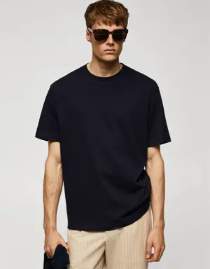 Mango T-shirt básica de 100% algodão relaxed fit