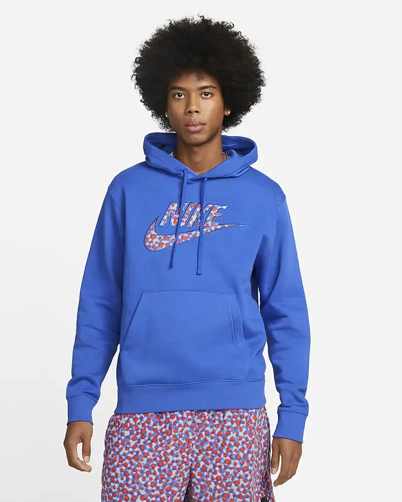 Nike Club Fleece. 1