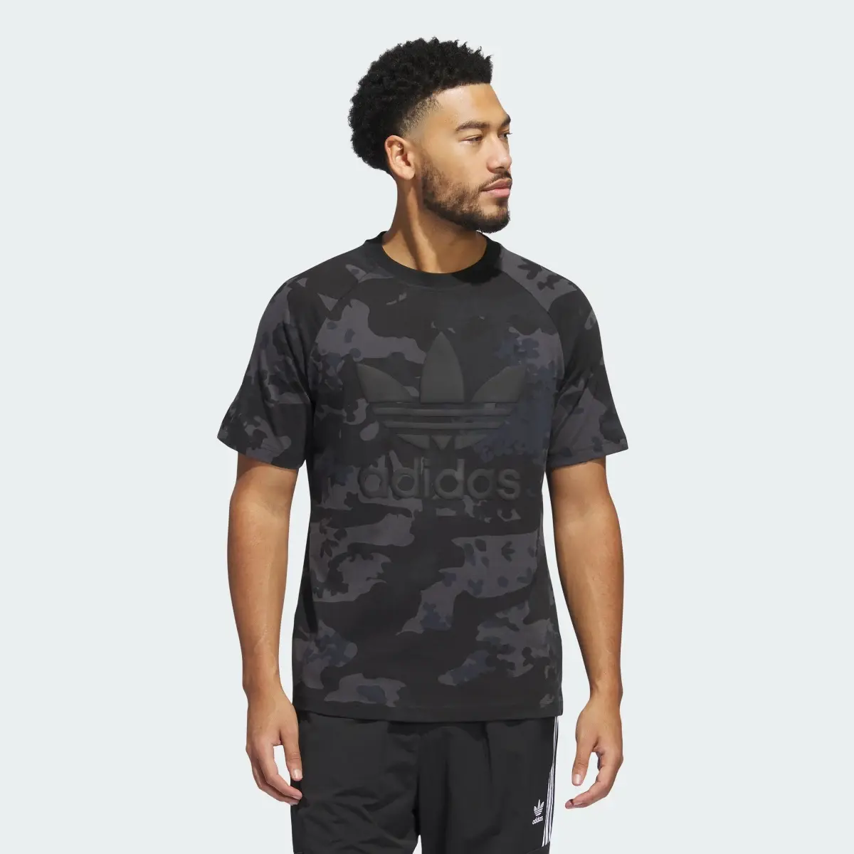 Adidas T-shirt Camo Trefoil. 2