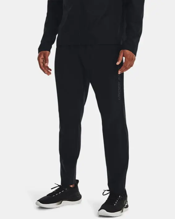 Under Armour Men's UA Launch Pants. 1